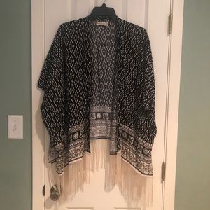 Abercrombie & Fitch fringe kimono